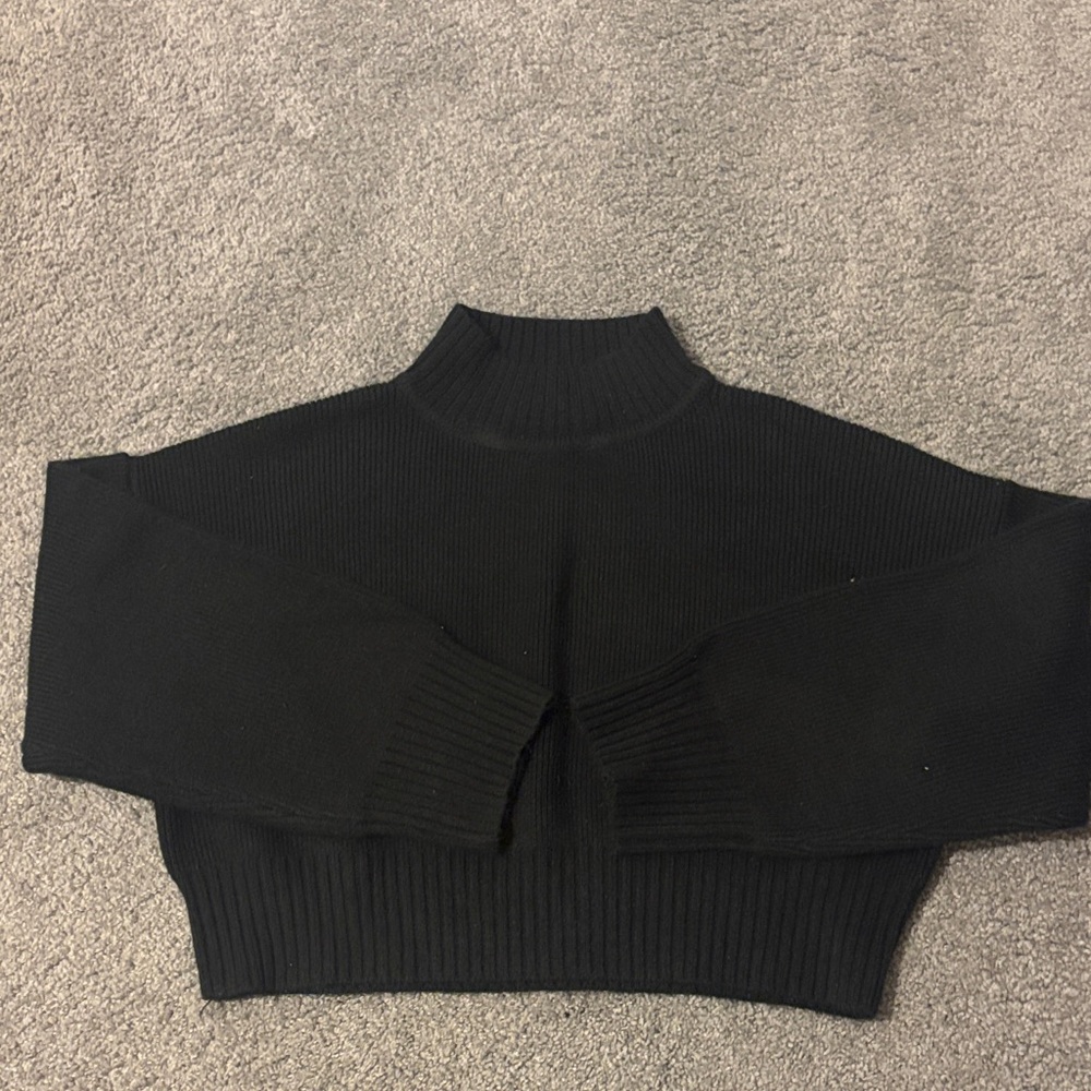 Kittenish cropped sweater